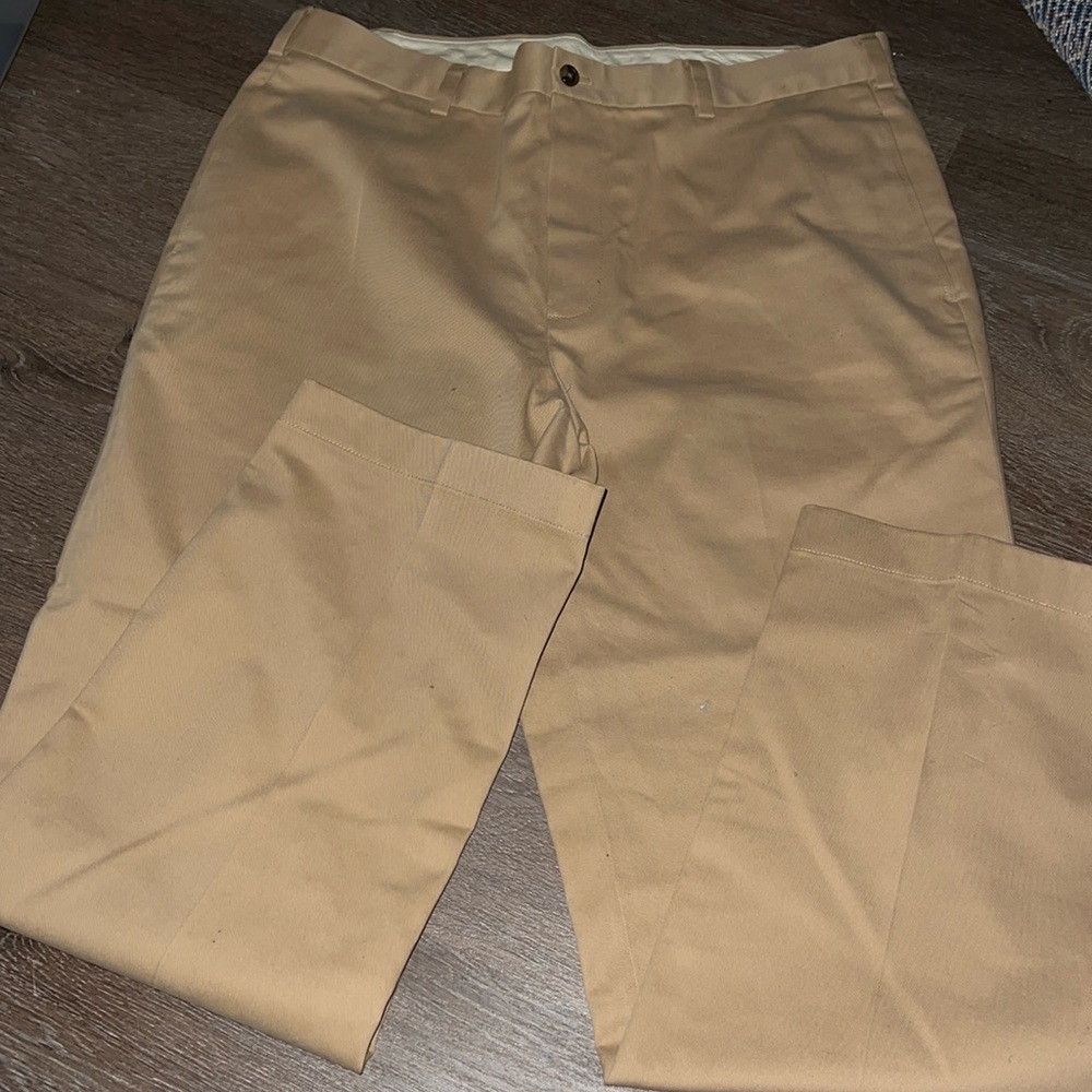 346 Brooks Brothers Advantage Chino Clark. Waist 36 length 30. VGUC.